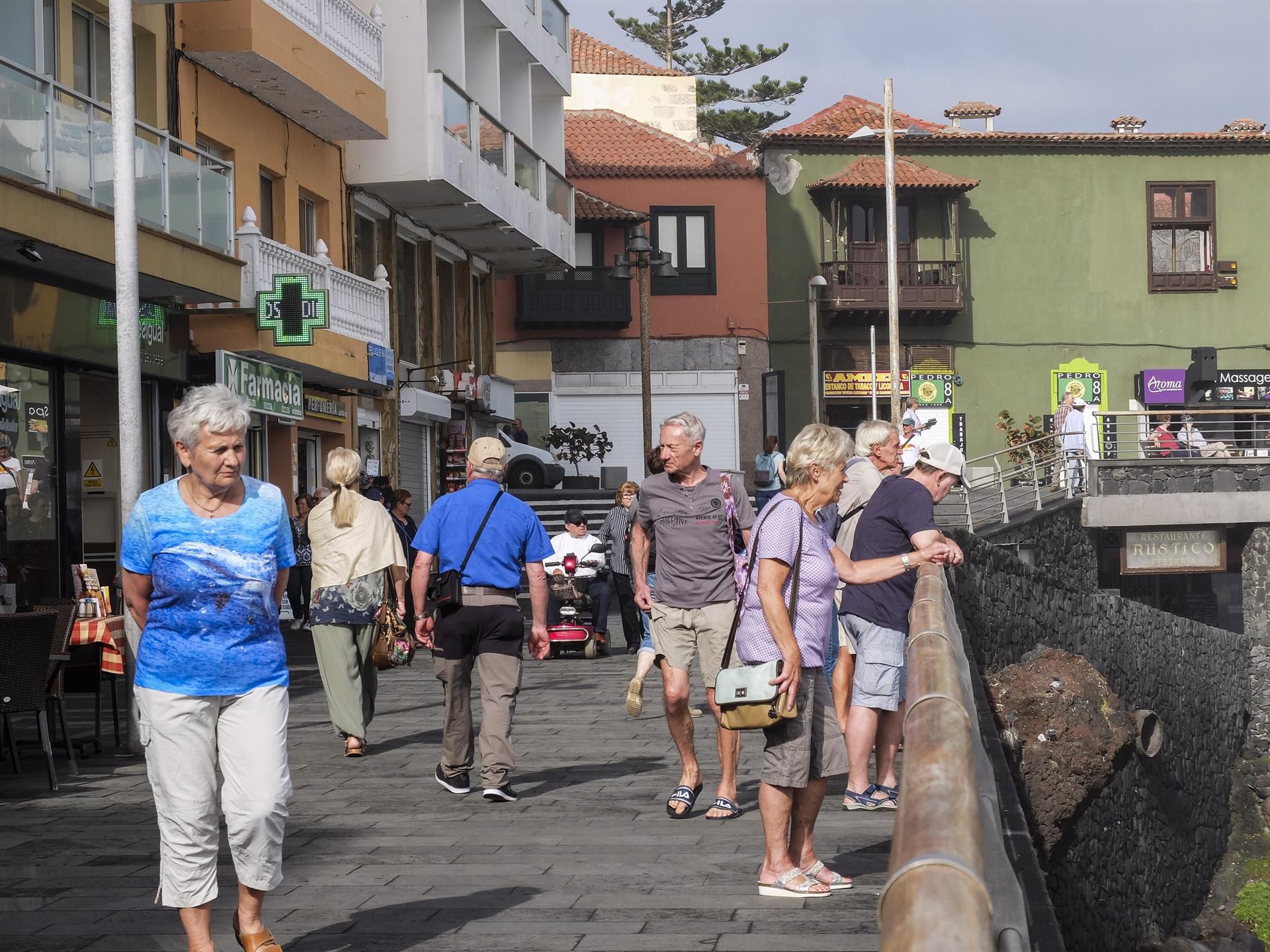 Canarias lidera la recuperación del turismo extranjero en marzo: 1,1 millones de visitantes y 1.680 millones en gasto