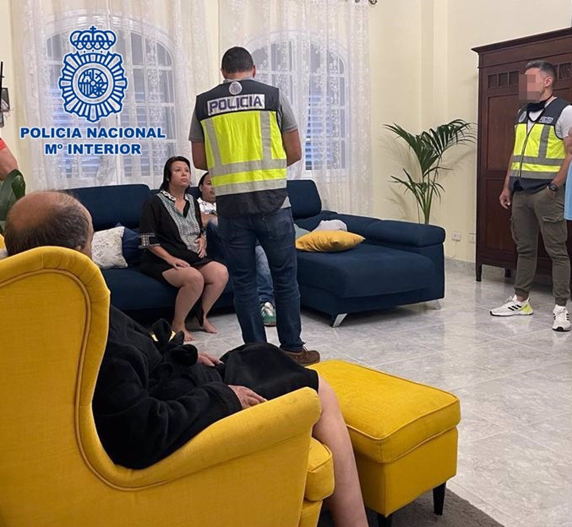 Detienen a un matrimonio en Tenerife por estafar más de 800.000 €