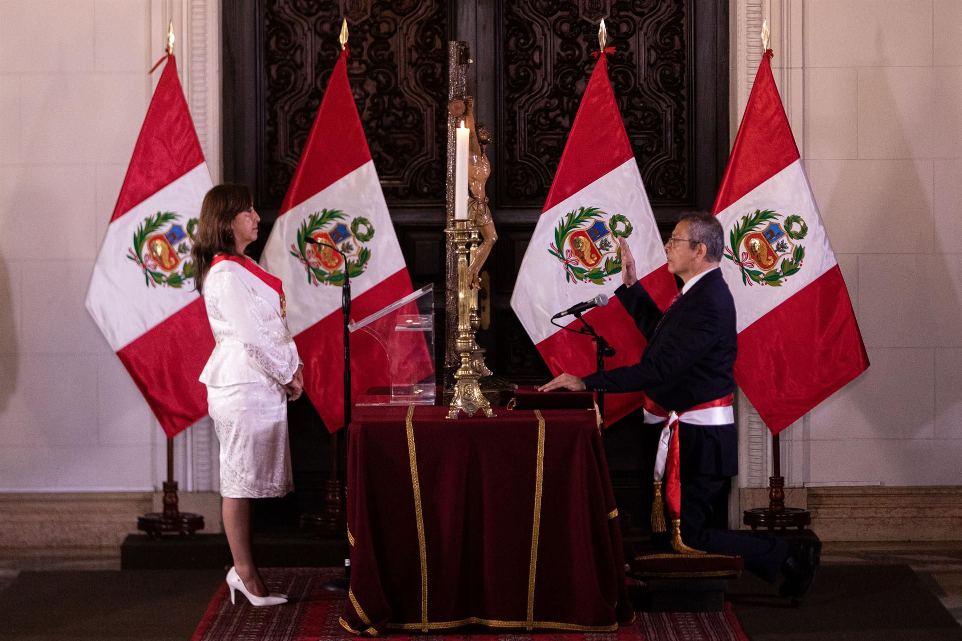 Perú sigue envuelta en una profunda crisis política. La presidenta Boluarte destituye a su primer ministro