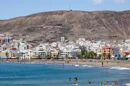 Canarias lidera las pernoctaciones de no residentes en 2022 al alcanzar un 27,5% del total y crecer un 137,1% en un año