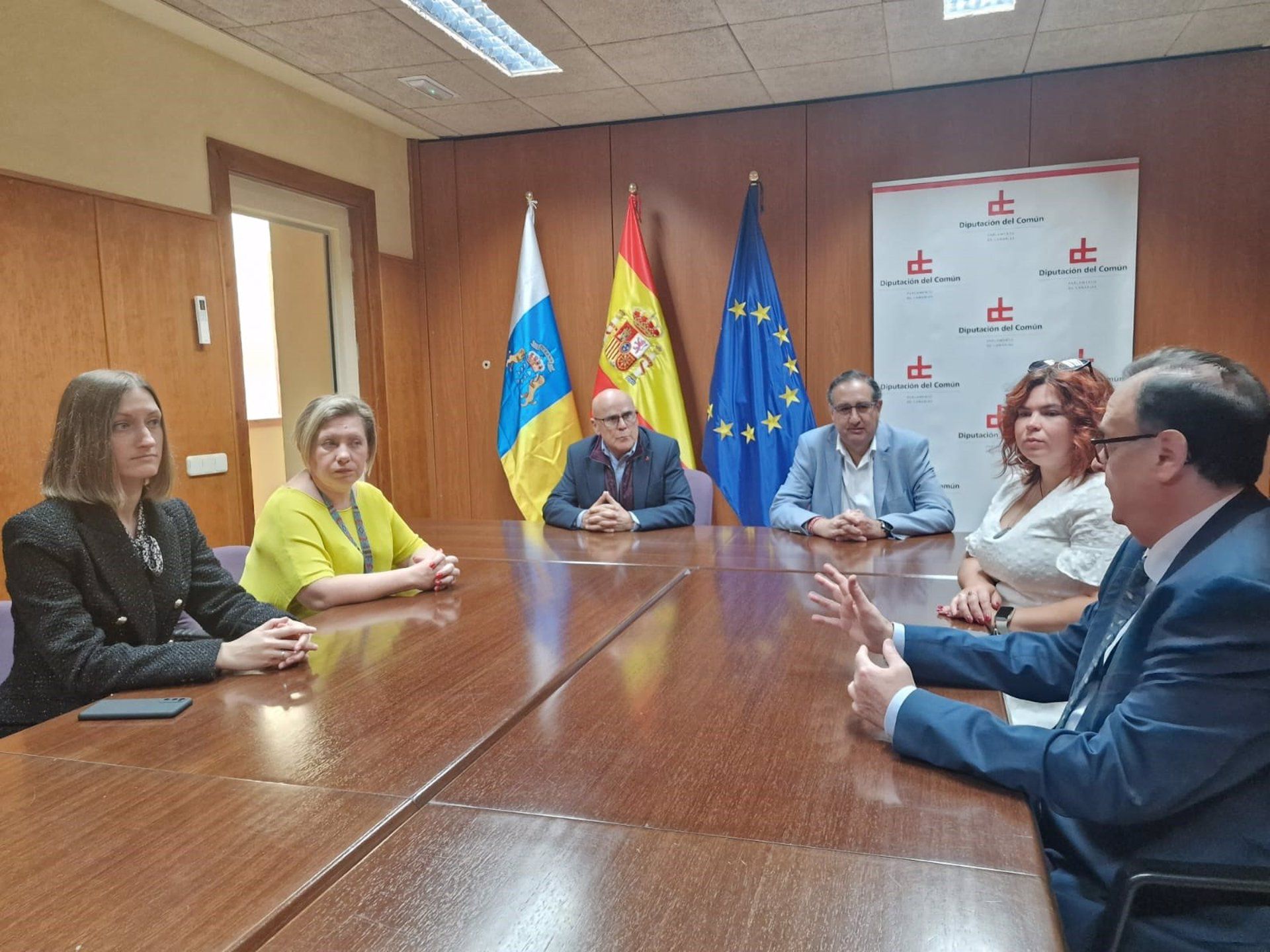 Cifran en más de 4.000 los ucranianos refugiados en Canarias