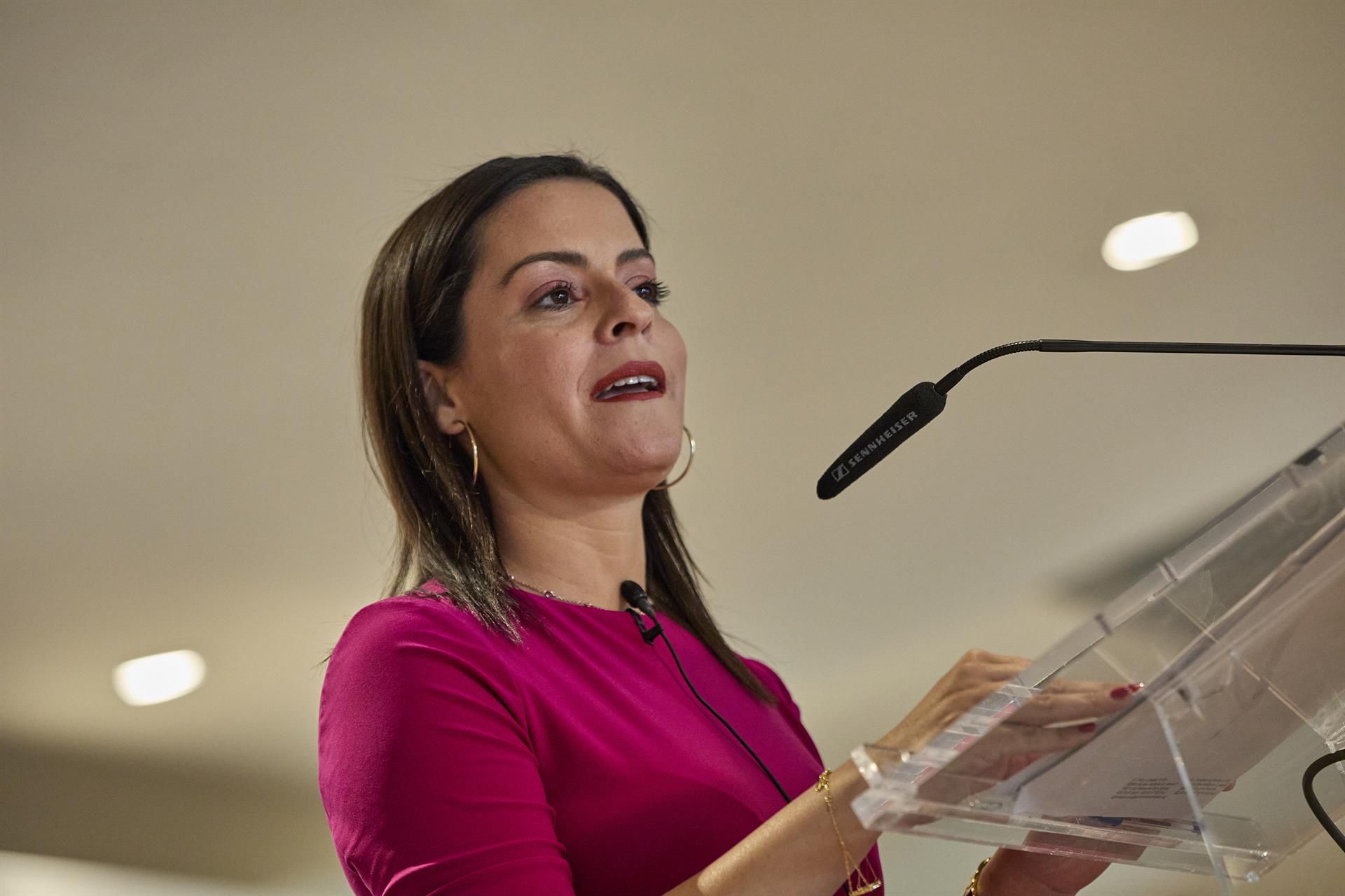 La consejera de Turismo, Yaiza Castilla, anuncia que no concurrirá a las próximas elecciones