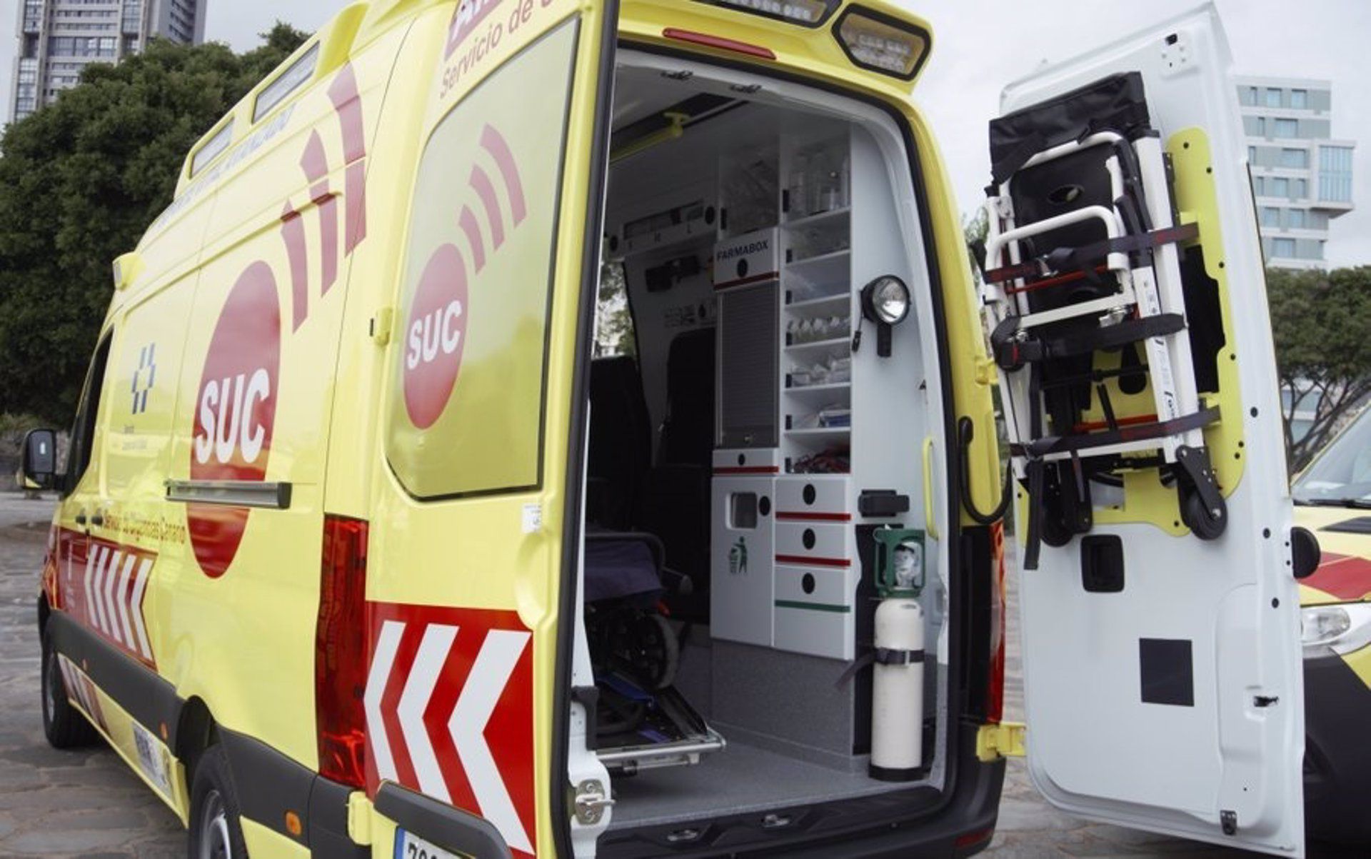 Un hombre herido de carácter moderado al caer con su camión a un canal de agua en Agüimes