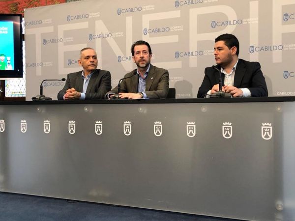 Podemos tilda de escándalo que CC gaste 119.000 euros en un día para un acto de moda