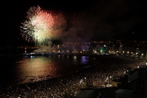Las Palmas de Gran Canaria y Telde cerrarán sus playas la noche de San Juan para evitar concentraciones