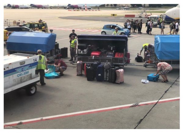 Dos veces en dos semanas, el mismo de vuelo Budapest-Canarias despega sin maletas