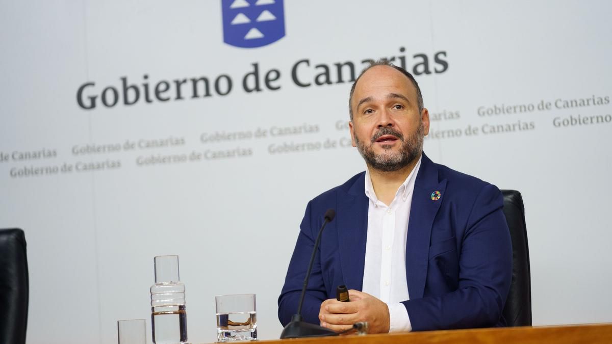 Valbuena acusa al PP de intentar convertir el Senado 