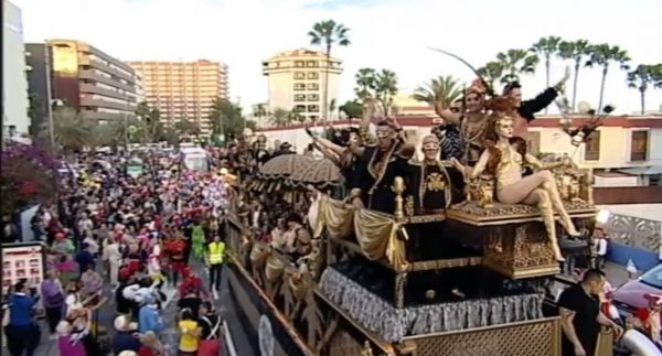 Maspalomas completó en unas horas el aforo de carrozas para su Gran Cabalgata