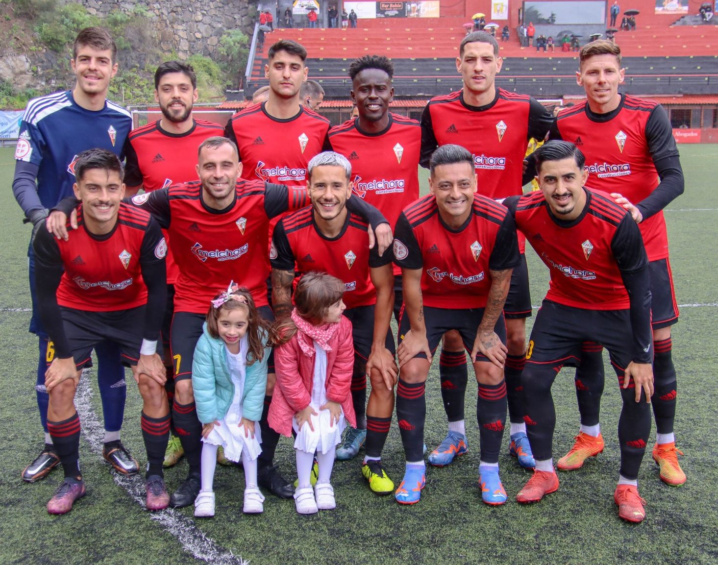 Sábado de Pasión futbolística en Tercera con cinco partidos claves