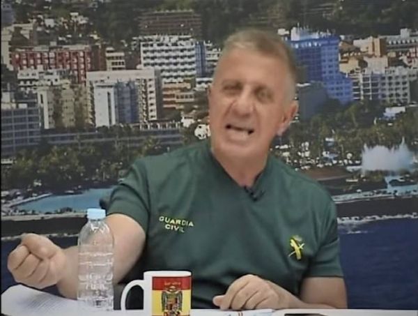 Denuncian a la ilegal Mi Tierra TV por el uso de uniformes de la Guardia Civil por el polémico Pepe Lópezl