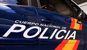 La Policía Nacional detiene a un hombre por robo con violencia en la zona Puerto