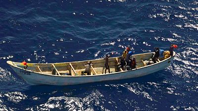 Mueren al menos 140 migrantes por el hundimiento de una embarcación que se dirigía a Canarias