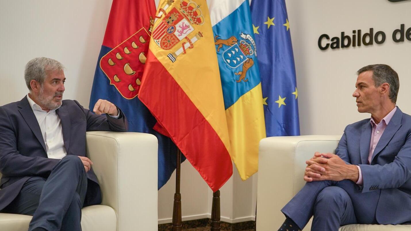 Clavijo propone a Sánchez la aprobación de un Decreto Ley específico para los asuntos canarios 