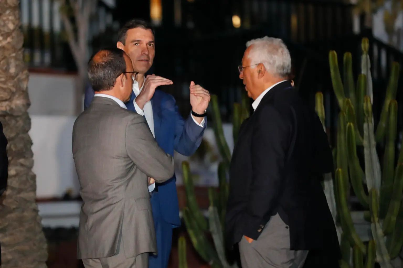 El presidente Pedro Sánchez, acompañado de siete ministros, en Lanzarote