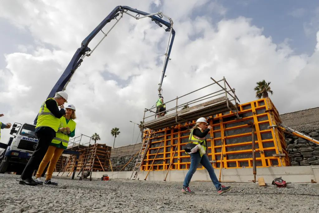 La escollera de San Cristóbal costará 1,2 millones más y concluirá en mayo