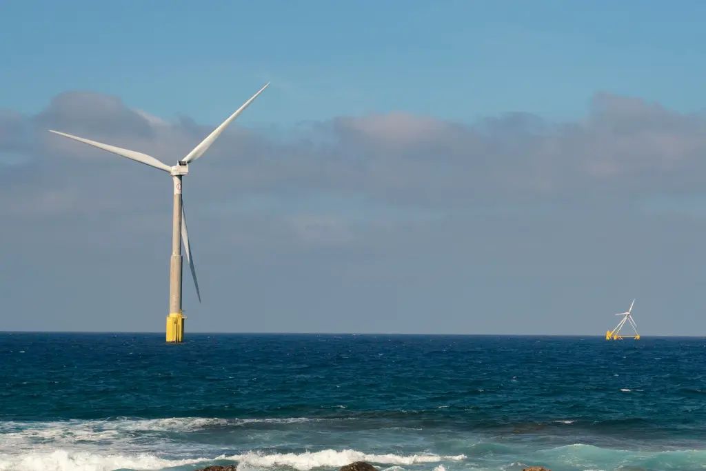 El Gobierno central sacará un concurso específico para parques de eólica marina en Canarias