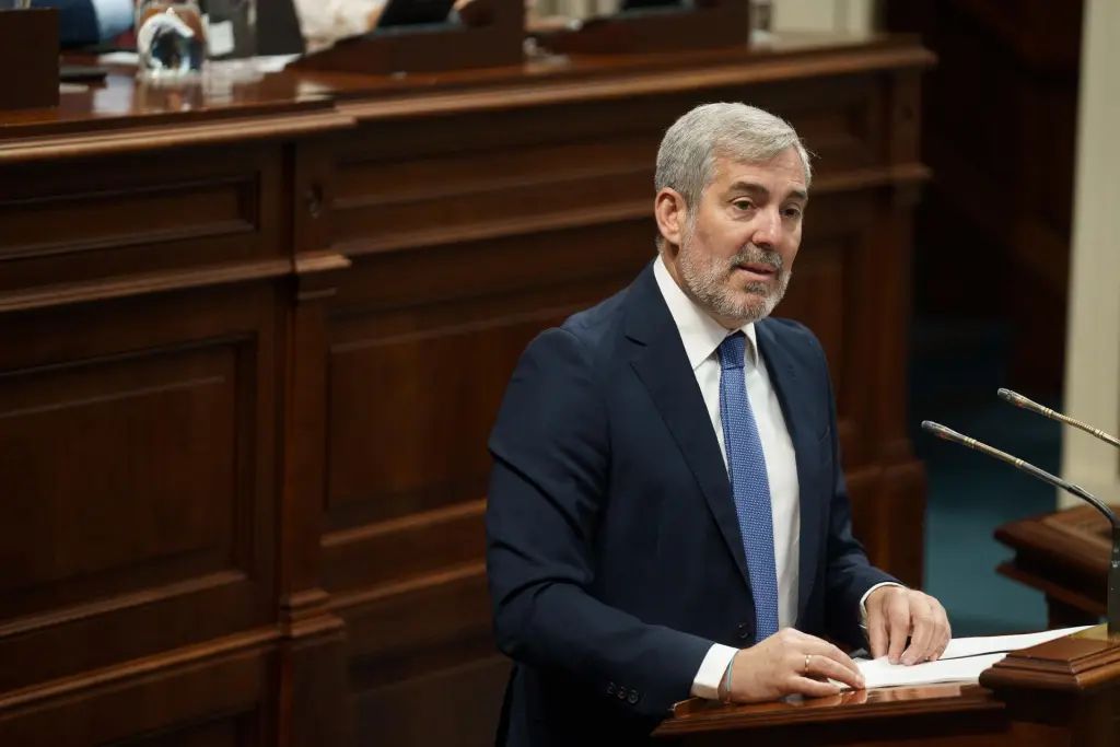 Clavijo se compromete a una rebaja general del IGIC, a abaratar el combustible en las Islas Verdes y bonificar al 99 % Sucesiones
