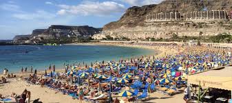El Gobierno trabaja en un plan de inversiones específico para Canarias